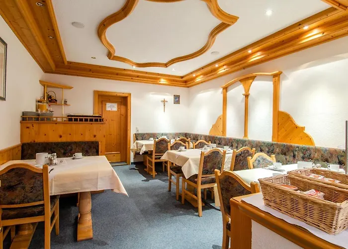 Hotel Garni Golfais